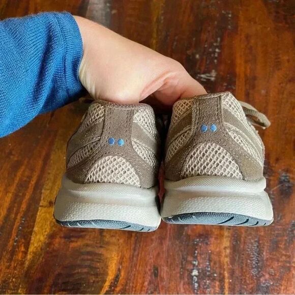 Ryka womens walking sneaker athletic shoes womens size 7.5 tan mesh suede - Picture 4 of 8